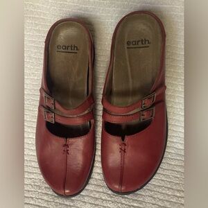 Earth shoes: Kara Monza Leather Slide